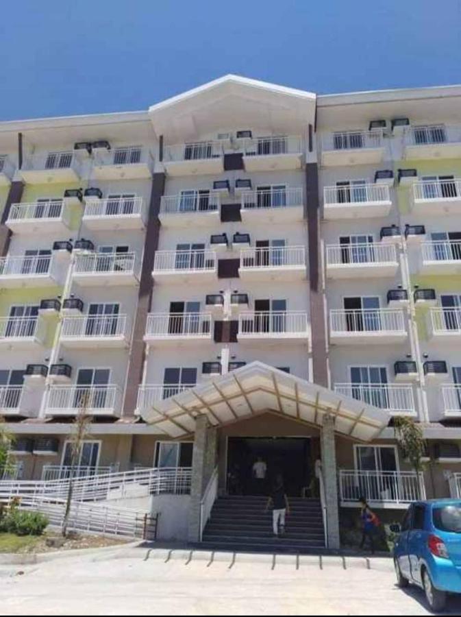 Ania Rooms@Amani Grand Residences Near Airport Lapu-Lapu City Bagian luar foto