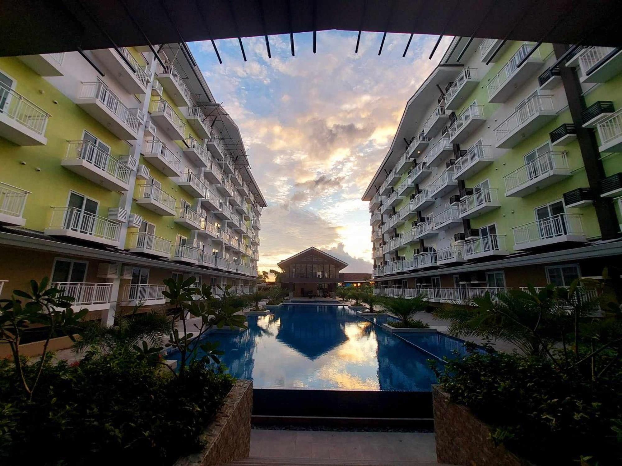 Ania Rooms@Amani Grand Residences Near Airport Lapu-Lapu City Bagian luar foto
