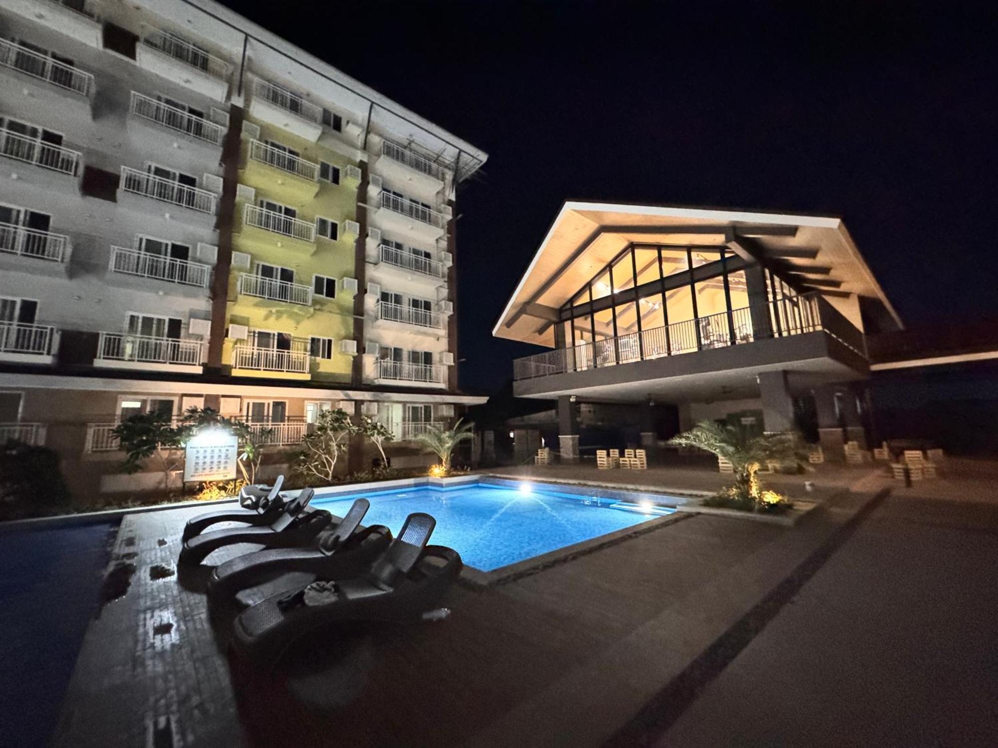 Ania Rooms@Amani Grand Residences Near Airport Lapu-Lapu City Bagian luar foto