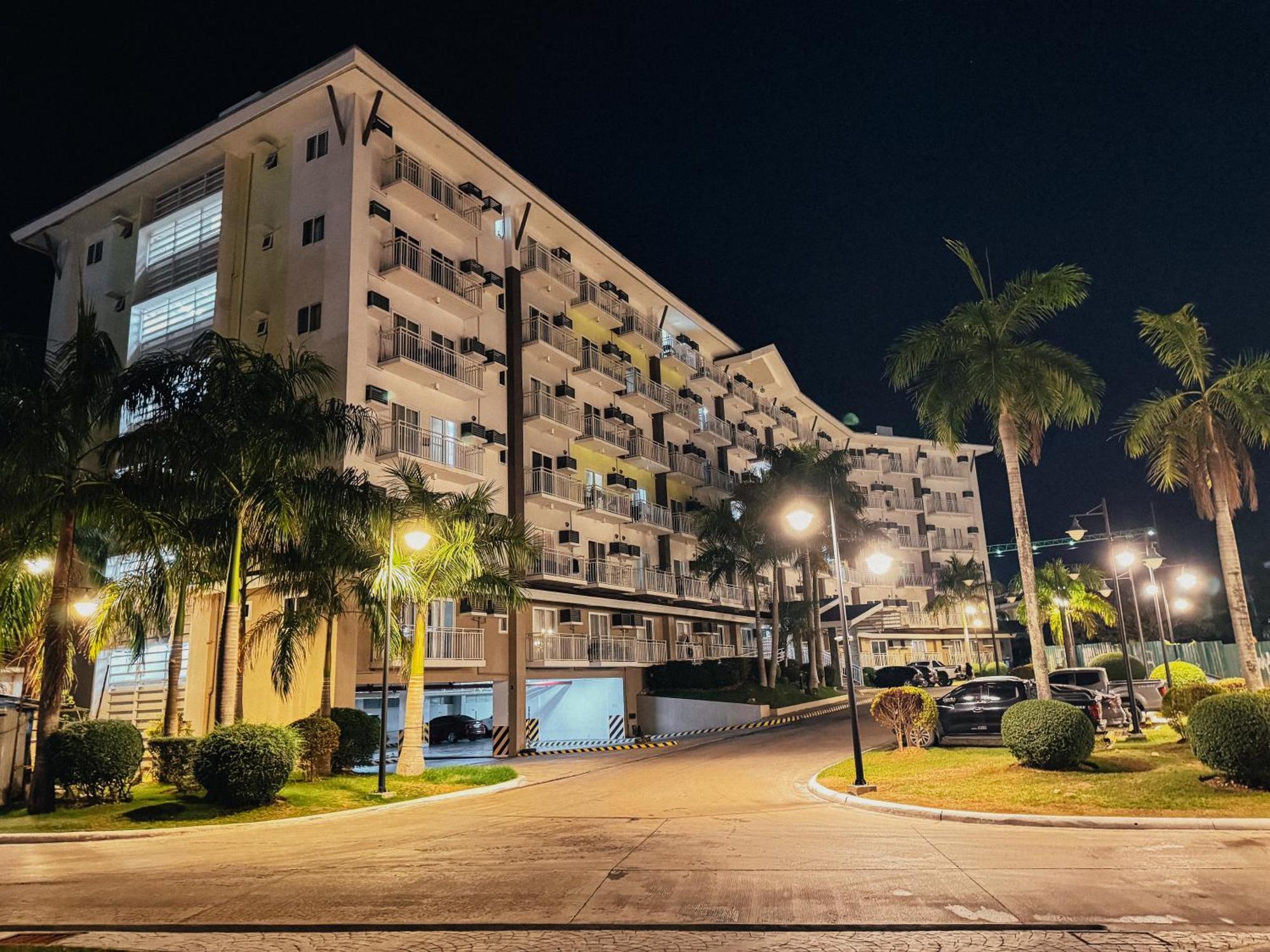 Ania Rooms@Amani Grand Residences Near Airport Lapu-Lapu City Bagian luar foto