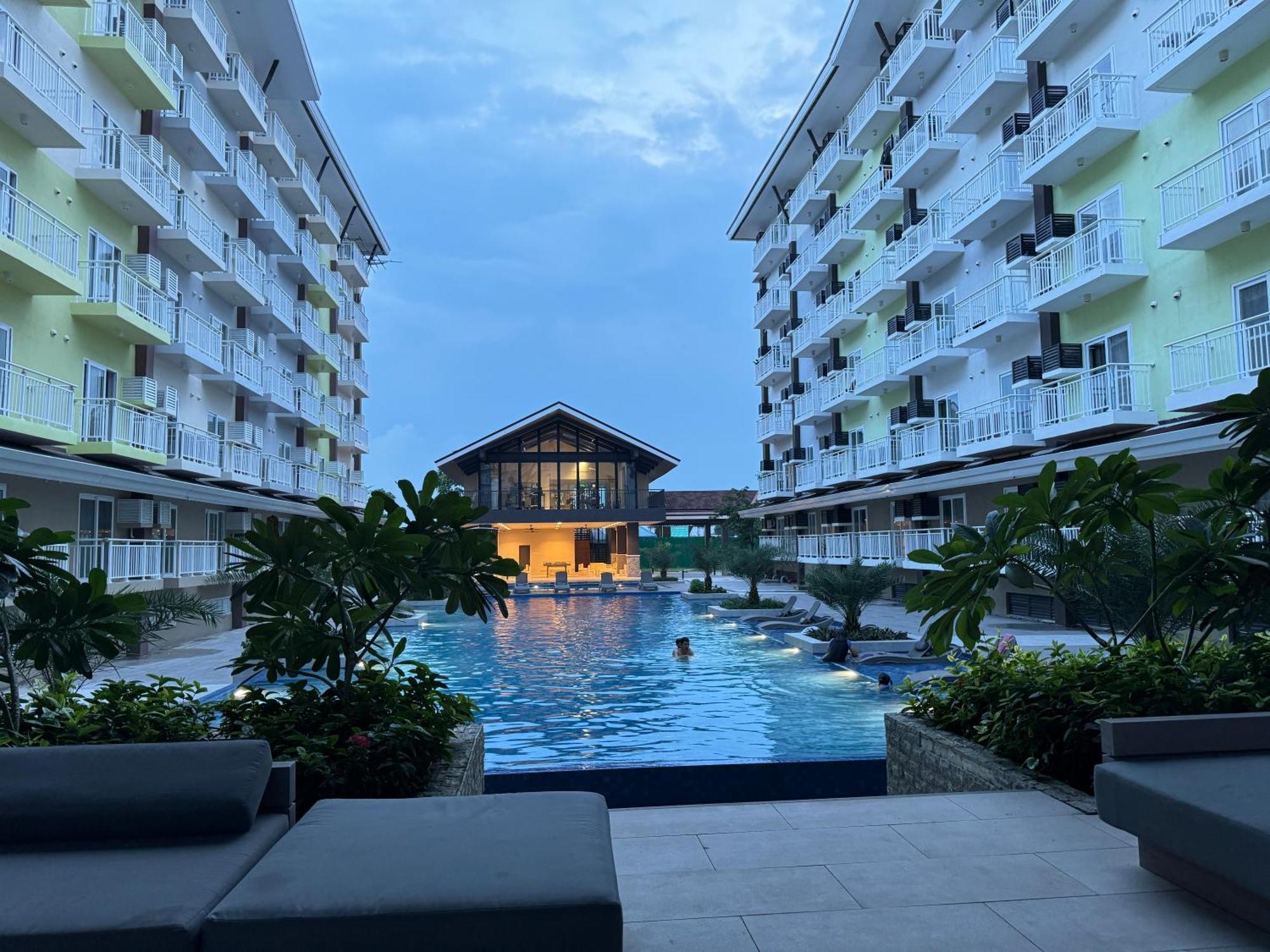 Ania Rooms@Amani Grand Residences Near Airport Lapu-Lapu City Bagian luar foto